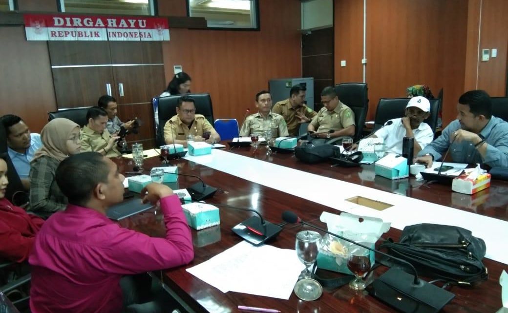 Manajemen Lima Rooftop Tak Bisa Tunjukkan Data Soal Pajak Manajemen Lima Rooftop Tak Bisa Tunjukkan Data Soal Pajak