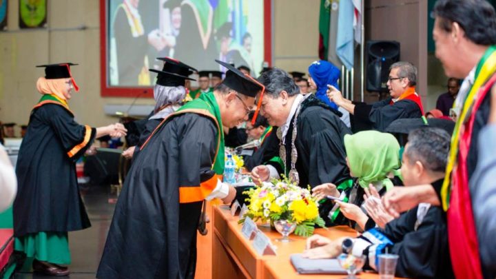 Akhyar Wisuda Jenjang Profesi Di USU