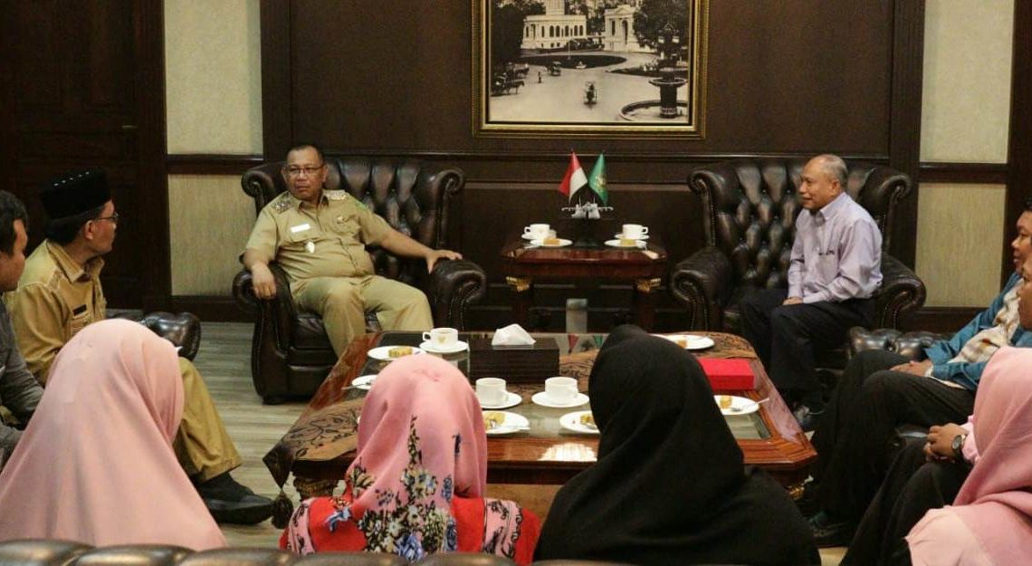 Akhyar Ajak Yayasan Nur Ihsan Islamic Bikin Cantik Medan