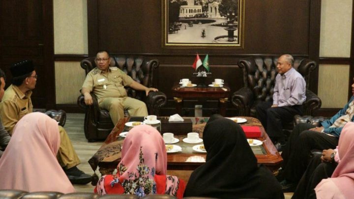 Akhyar Ajak Yayasan Nur Ihsan Islamic Bikin Cantik Medan