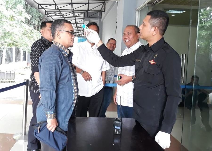 Komisi I Minta Pemko Medan Maksimalkan Anggaran Penanggulangan Covid-19 Komisi I Minta Pemko Medan Maksimalkan Anggaran Penanggulangan Covid-19