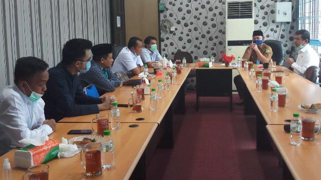 DPRD-Dinsos Medan Sepakat Tak Ada Batas Lapor Dapat Bantuan Beras