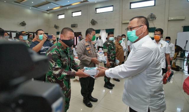 Akhyar Pimpin Rapat Evaluasi Tim Gugus Tugas Percepatan Penanganan Covid-19
