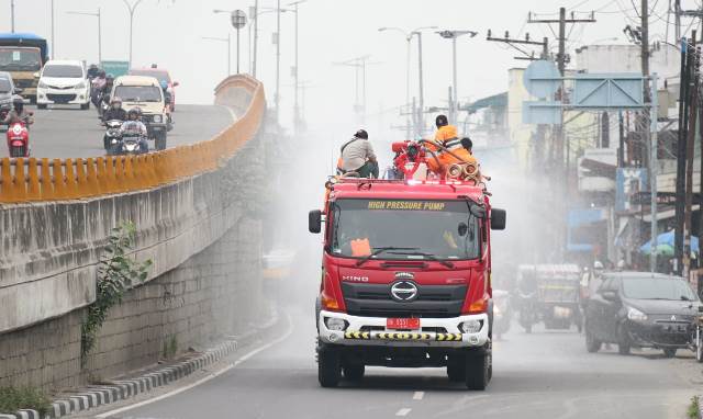 Lagi, Gugus Tugas Covid-19 Kota Medan Semprotkan Disinfektan