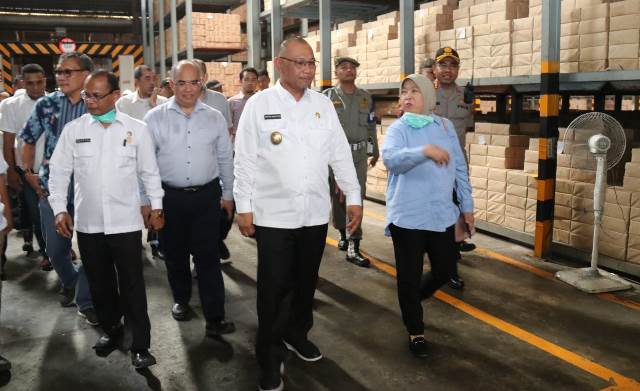 Akhyar Tinjau Sejumlah Gudang Distributor Bahan Pokok