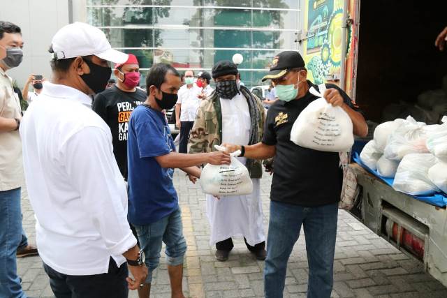 Plt. Walikota Medan Terus Ajak Masyarakat Tingkatkan Kepedulian Plt. Walikota Medan Terus Ajak Masyarakat Tingkatkan Kepedulian