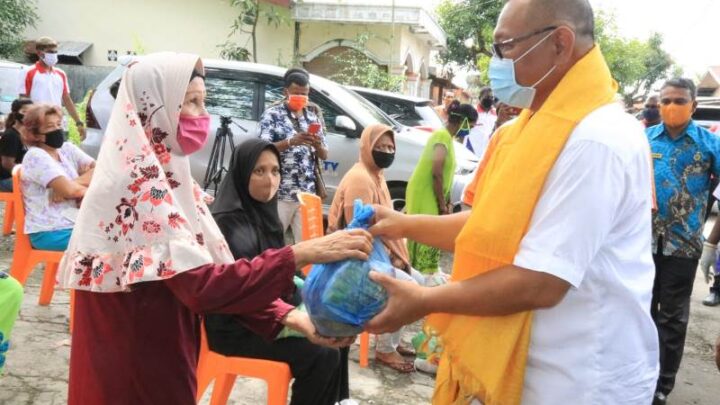 Akhyar Ajak Masyarakat Putus Penyebaran Covid-19 Dengan Menggunakan Masker