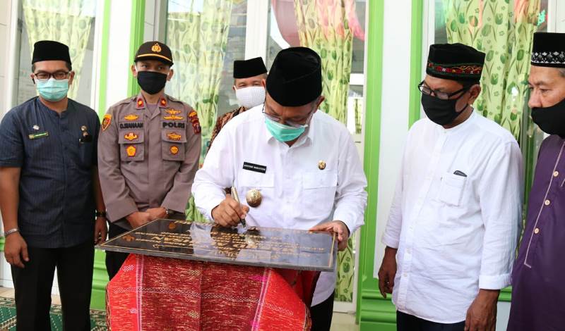 Resmikan Masjis Al Ihsan, Akhyar Ajak Jamaah Putus Penyebaran Covid-19 Resmikan Masjis Al Ihsan, Akhyar Ajak Jamaah Putus Penyebaran Covid-19