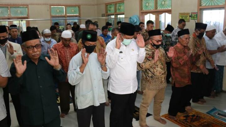 Akhyar Shalat Jumat Di Masjid Taqwa Mandala By Pass