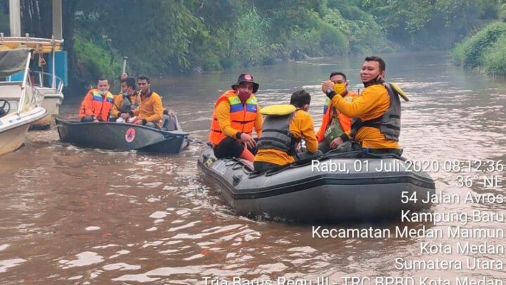 Sosialisasi AKB, BPBD Kota Medan Susur Sungai Deli