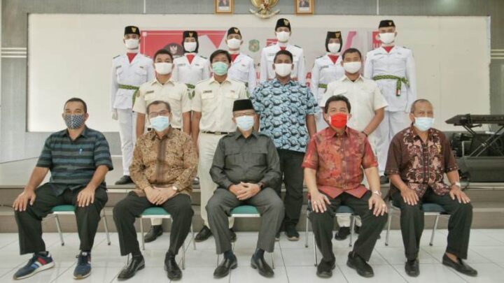 Pemko Medan Kukuhkan 6 Anggota Paskibra