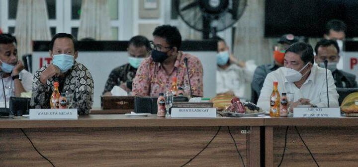 Pjs. Walikota Medan Ikuti Rapat Dengan Kepala BNPB Atasi Covid-19