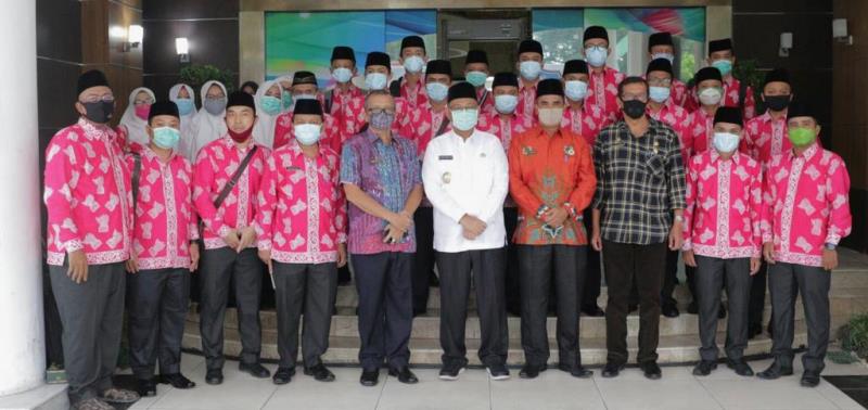 Akhyar Lepas Kafilah Medan Ikuti MTQ Ke-37 Tingkat Provinsi Sumut 2020 Akhyar Lepas Kafilah Medan Ikuti MTQ Ke-37 Tingkat Provinsi Sumut 2020