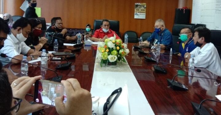 Merasa Ditindas Pengembang, Puluhan Warga Pasar V Kampung  Lalang Ngadu Ke DPRD Medan