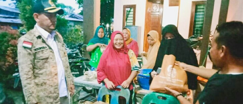 Dedy Aksyari Nasution Bantu Korban Banjir Dedy Aksyari Nasution Bantu Korban Banjir