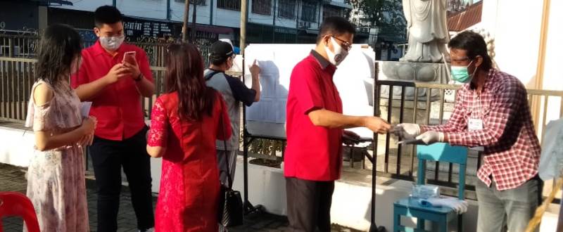 Ketua DPRD Medan Nyoblos di TPS 13 Sekip Ketua DPRD Medan Nyoblos di TPS 13 Sekip