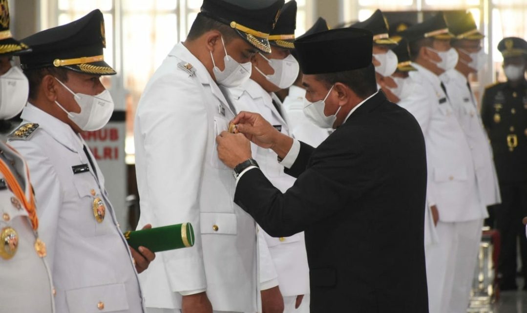 Gubsu Lantik Bobby dan Aulia jadi Wali Kota dan Wakil Wali Kota Medan Gubsu Lantik Bobby dan Aulia jadi Wali Kota dan Wakil Wali Kota Medan
