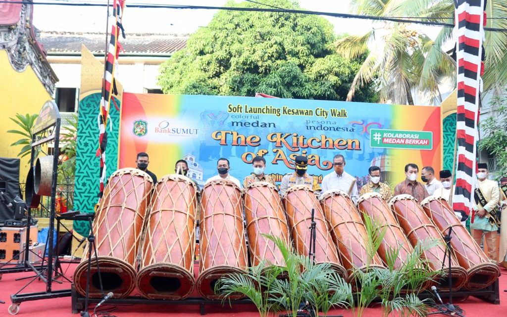 Wali Kota Launching Kesawan City Walk dan E-Parking Wali Kota Launching Kesawan City Walk dan E-Parking