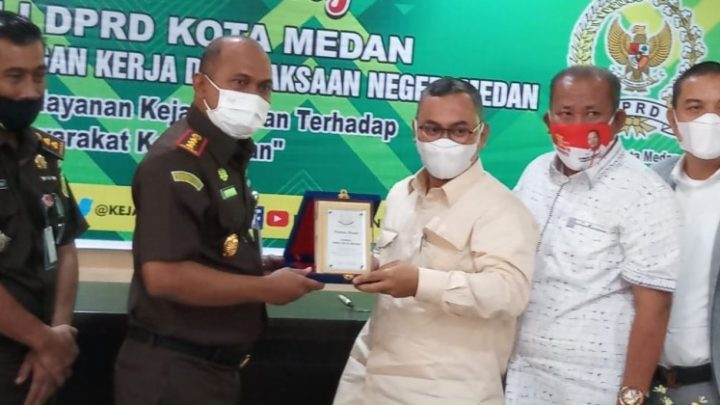 DPRD Medan Minta Kejari Hadir di Tengah Masyarakat Sosialisasikan Masalah Hukum