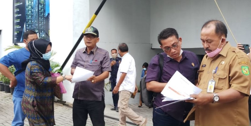 Disoal Warga, Komisi IV Tinjau Bangunan Mansyur Residence