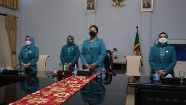Ketua TP PKK Kota Medan Ikut Pelantikan TP PKK Pusat Secara Virtual