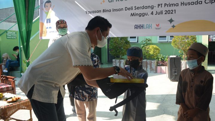 100 Anak Ikut Sunat Massal Pelindo 1 di Batang Kuis