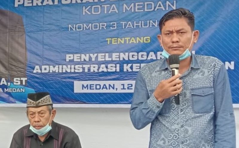 Edi Saputra Minta Warga Lengkapi Semua Dokumen Kependudukan Edi Saputra Minta Warga Lengkapi Semua Dokumen Kependudukan