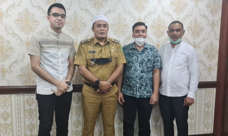 Temui Wakil Walikota, 3 Anggota Dewan Apresiasi Pencairan Bantuan Guru Honor Temui Wakil Walikota, 3 Anggota Dewan Apresiasi Pencairan Bantuan Guru Honor