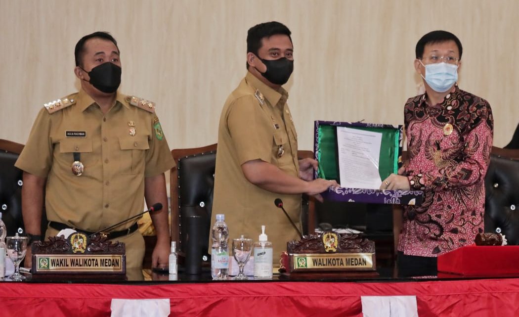 Bobby Nasution Akan Siapkan Lahan Strategis untuk PKL Bobby Nasution Akan Siapkan Lahan Strategis untuk PKL