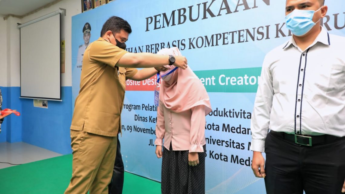Bobby Nasution Buka Pelatihan Berbasis Kompetensi Kejuruan Bobby Nasution Buka Pelatihan Berbasis Kompetensi Kejuruan
