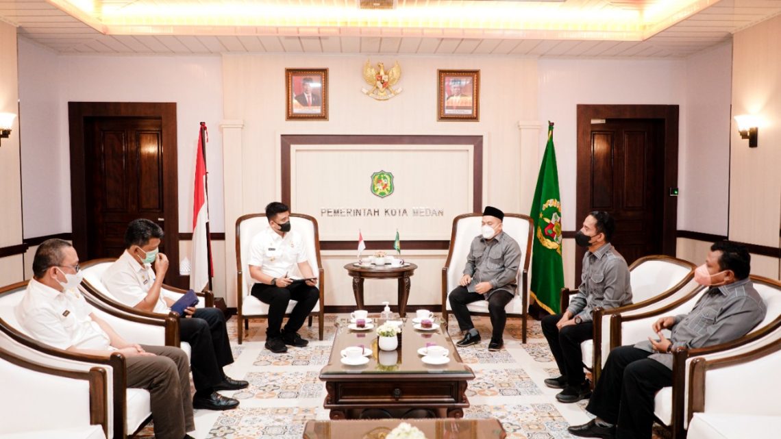 Sukseskan Pemilu 2024, Pemko Medan Komit Kolaborasi dengan Bawaslu Sukseskan Pemilu 2024, Pemko Medan Komit Kolaborasi dengan Bawaslu