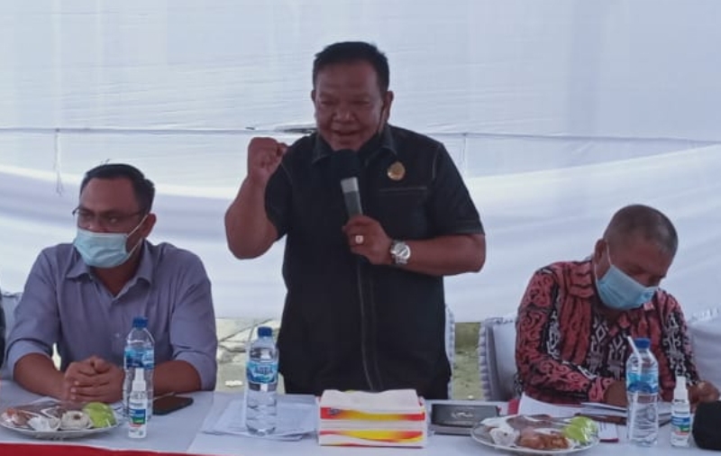 Warga Protes Gapura Batas Kota Medan Di Tuntungan Warga Protes Gapura Batas Kota Medan Di Tuntungan