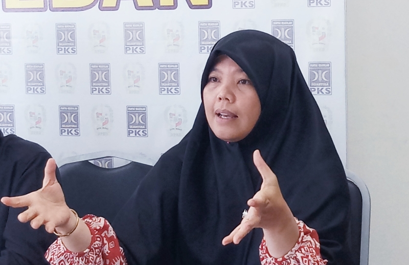 Permudah Warga, Komisi II Minta Dinsos Medan Terapkan Layanan Online Permudah Warga, Komisi II Minta Dinsos Medan Terapkan Layanan Online