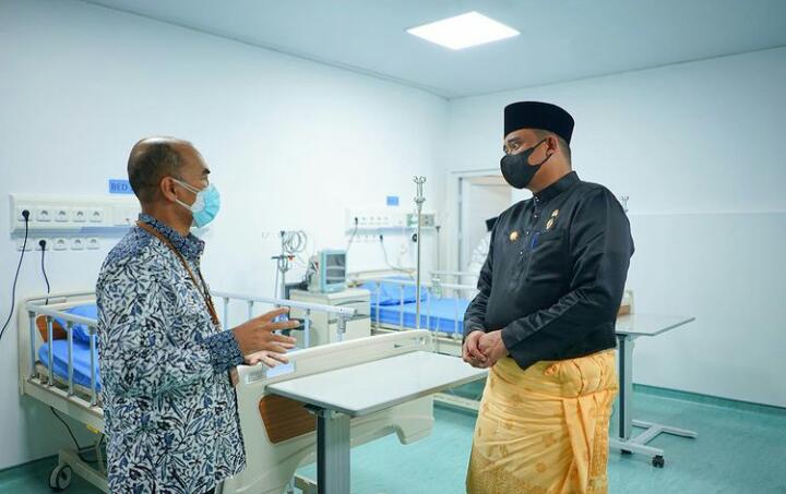 Bobby Nasution Mau Masyarakat Dapat Berobat Hanya Gunakan KTP Bobby Nasution Mau Masyarakat Dapat Berobat Hanya Gunakan KTP