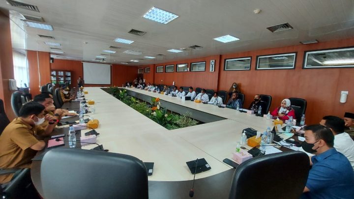 Masyarakat Sidorejo Hilir Protes Keberadaan Kafe Pos Ambai Coffee