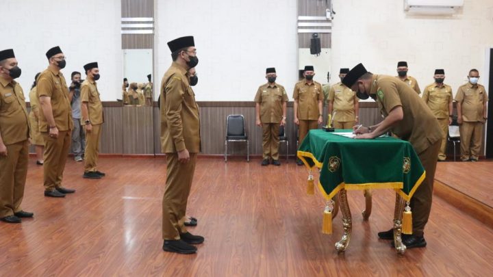 Bobby Nasution Ingatkan 33 Pejabat Bidang Kesehatan Tingkatkan Kualitas