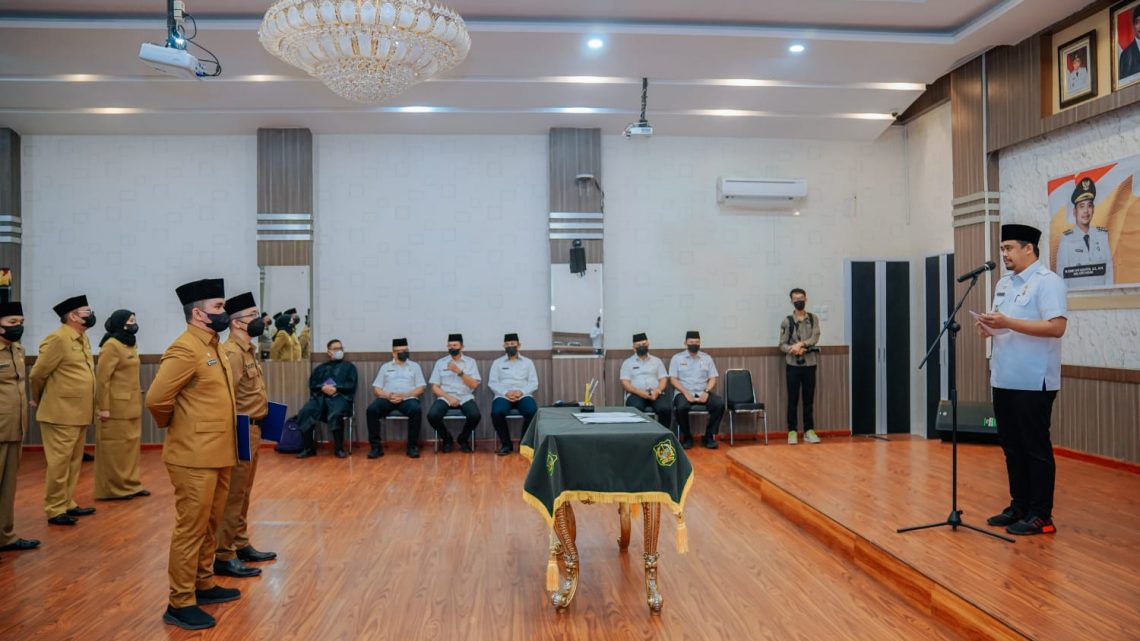 Lantik 15 Pejabat, Bobby Nasution: Jabatan Hanya Amanah Lantik 15 Pejabat, Bobby Nasution: Jabatan Hanya Amanah