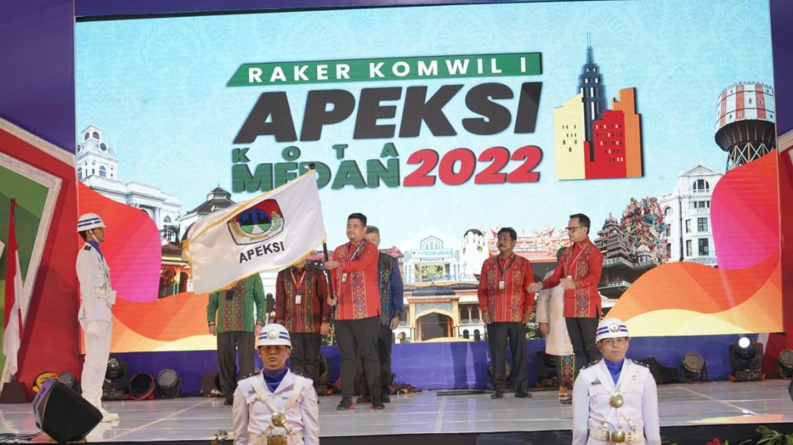 Ketua Dewan Pengurus APEKSI Lantik Bobby Nasution Jadi Ketua Komwil I APEKSI