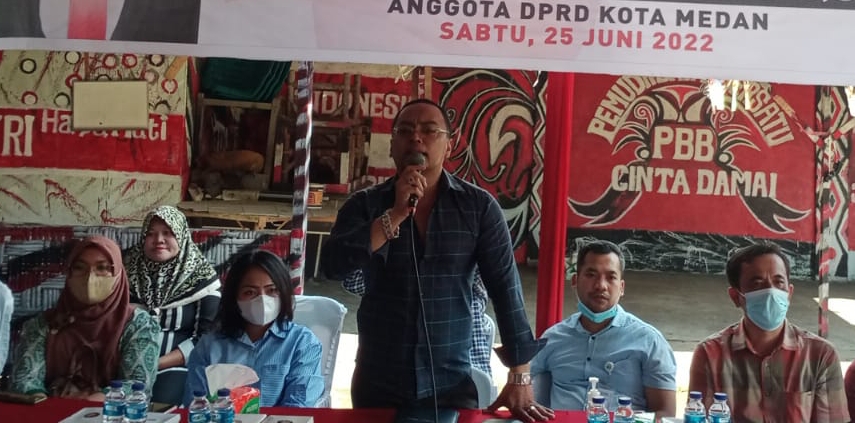 Warga Tak Terima Bansos, Renville Napitupulu Minta DTKS Diperbaharui Warga Tak Terima Bansos, Renville Napitupulu Minta DTKS Diperbaharui