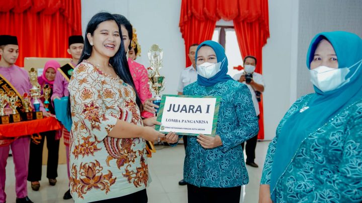 Kahiyang Ayu Ajak PKK Kecamatan Kenalkan dan Sosialisasikan Makanan Sehat ke Masyarakat