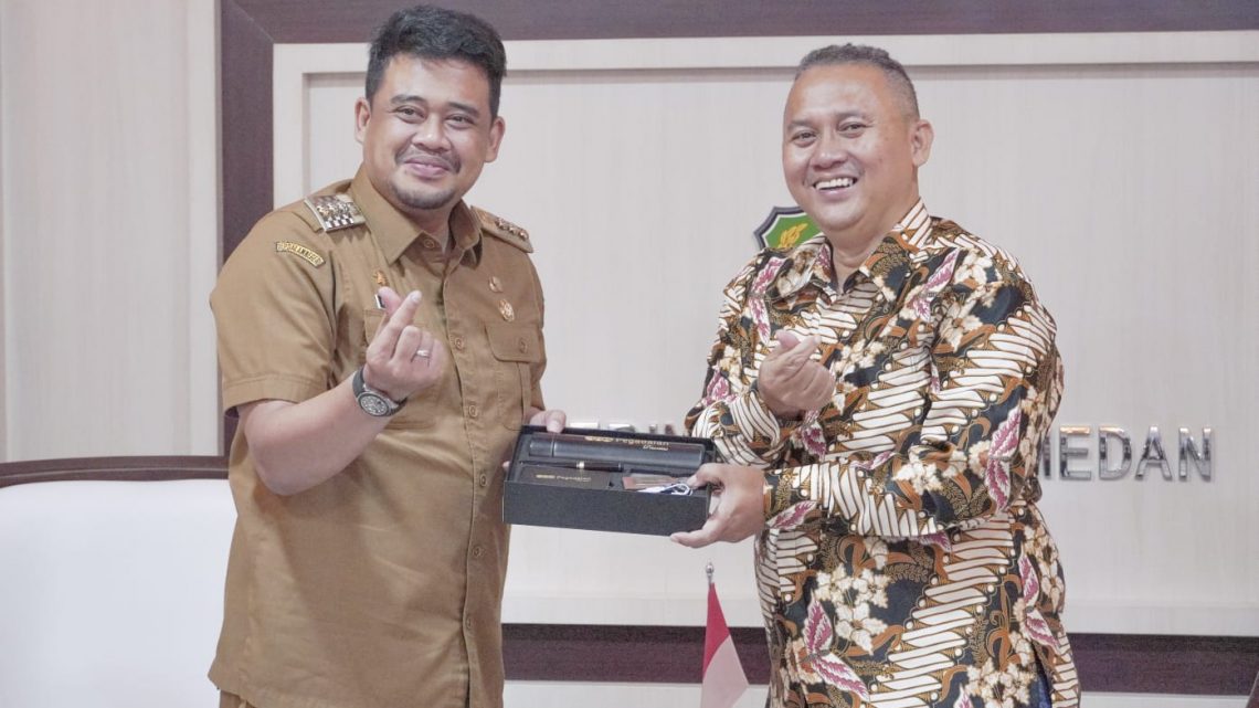 Bobby Nasution Apresiasi Digelarnya Festival Pasar Senyum Bobby Nasution Apresiasi Digelarnya Festival Pasar Senyum