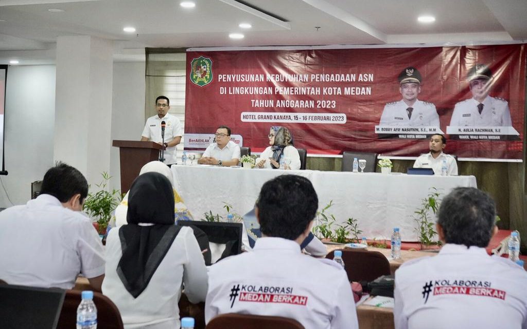 Bobby Nasution Minta Perangkat Daerah Susun Kebutuhan ASN Sesuai Analisis Jabatan Bobby Nasution Minta Perangkat Daerah Susun Kebutuhan ASN Sesuai Analisis Jabatan