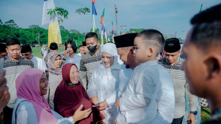 Bobby Nasution Ingatkan Tetap Jaga Kesehatan, Ketertiban Saat Sholat Idul Fitri Bersama Warga