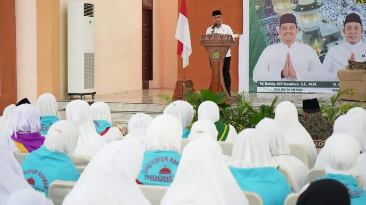 Walikota Medan Buka Bimbingan Manasik Haji Akbar, Ini Pesannya