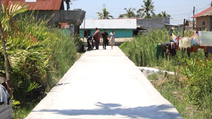 Warga Sebut Ucapan Bobby Nasution Nyata Setelah Jalan Tambak Sicanang Jadi Mulus