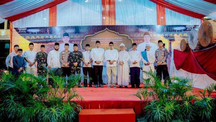 Sambut Idul Adha 1444 H di Balai Kota, Bobby Nasution, Forkopimda dan Ulama Takbiran Bersama