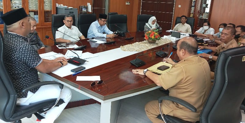 Komisi I Belum Bisa Selesaikan Penutupan Akses Jalan Warga di Jalan Masjid Taufik Komisi I Belum Bisa Selesaikan Penutupan Akses Jalan Warga di Jalan Masjid Taufik
