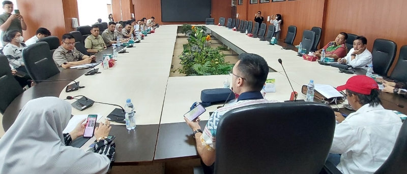 Komisi III dan Bapenda Berkolaborasi Lakukan Peningkatan Perolehan PAD Komisi III dan Bapenda Berkolaborasi Lakukan Peningkatan Perolehan PAD