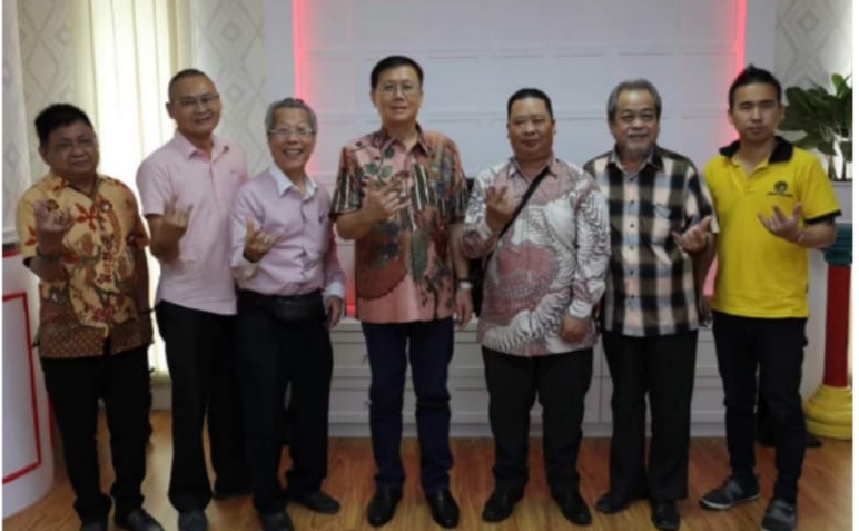 Hasyim Ajak Umat Khonghucu Hidup Rukun dan Menjaga Keharmonisan Hasyim Ajak Umat Khonghucu Hidup Rukun dan Menjaga Keharmonisan