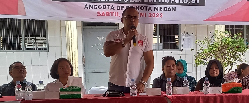 Renville: Meski BPJS Nunggak, Warga Masih Bisa Berobat Gratis Renville: Meski BPJS Nunggak, Warga Masih Bisa Berobat Gratis